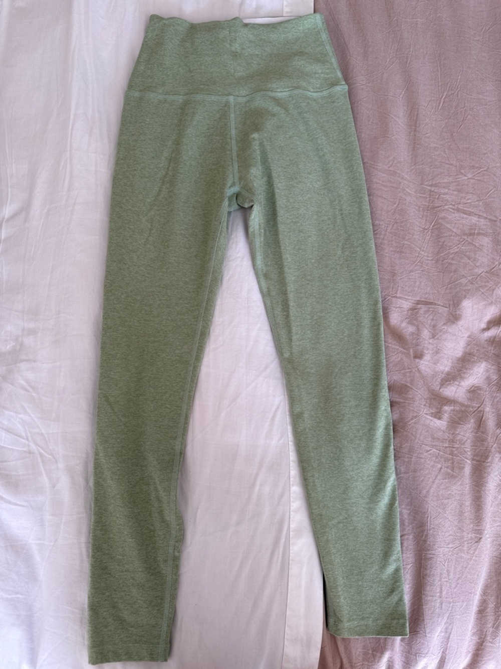 Beyond Yoga Soft Sage Green Leggings Size Small